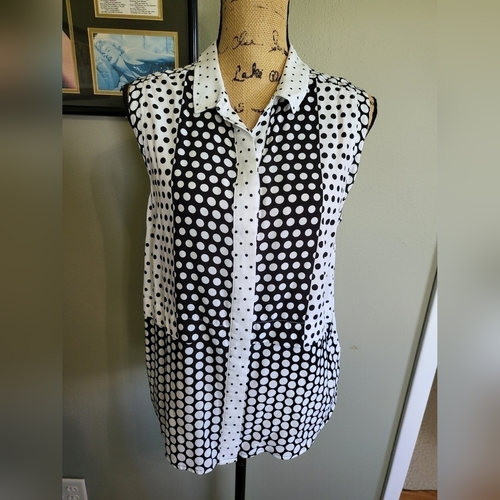 Liverpool Polka dot Sleeveless Button-down